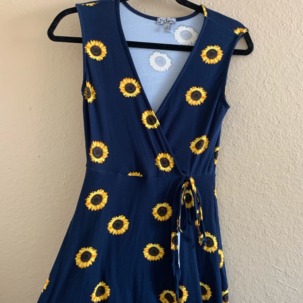 J for Justify ๐ Sunflower High-Low Maxi Dress - Picture 6 of 6